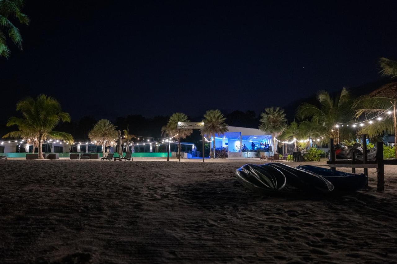 The One Resort Pagoda Beach Buitenkant foto